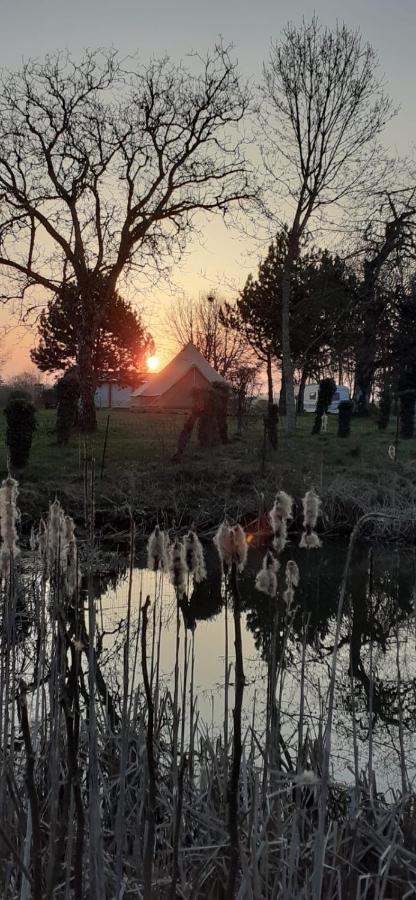 Tente Bell Au Camping Hautoreille Bannes  Kültér fotó